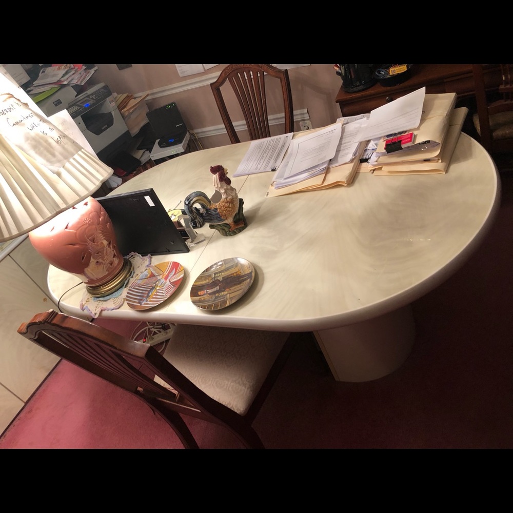 DINING ROOM TABLE